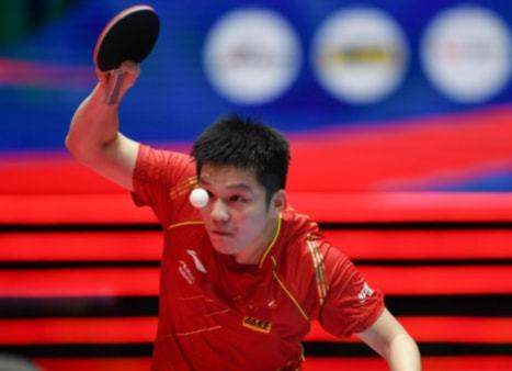 入禁区的球 入禁区的球